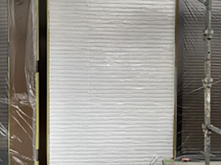 1階壁の下塗りが完成しました。