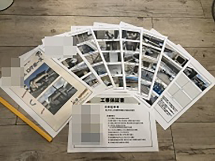 塗替えログポースを贈呈しました。<br />
工事の履歴をしっかり残し、資産価値の向上へ！