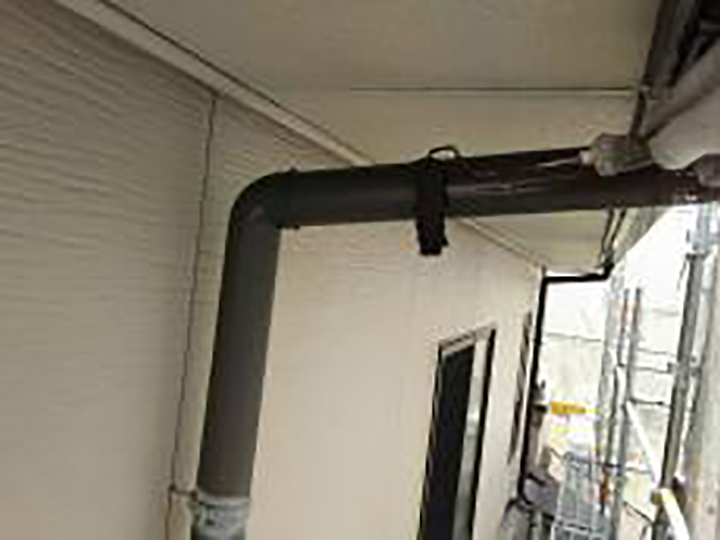 雨樋仕上げ1回目です。