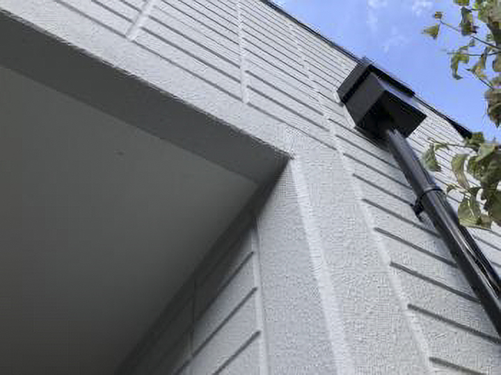 施工後のお写真です。<br />
ガイナのマットな質感は、高級感がありますね！