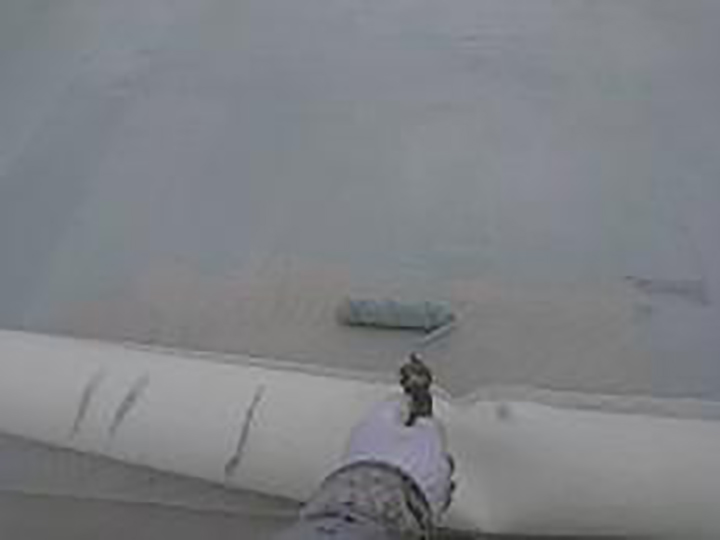 ウレタン防水（1層目）を塗布します。