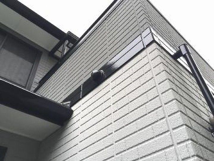 破風や帯の付帯部もきれいになりました。