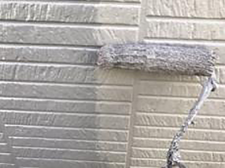 上塗りを行います。