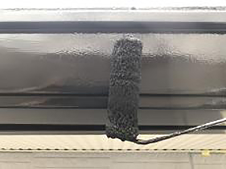 雨樋仕上げ2回目を行います。