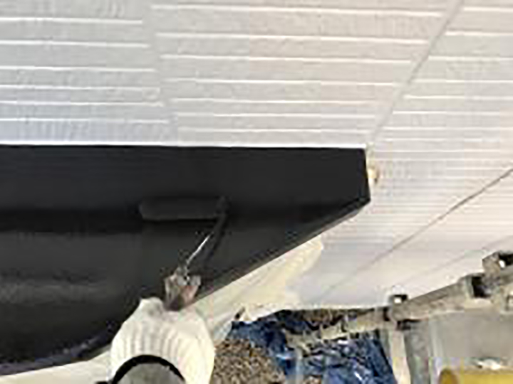 出窓天端仕上げ2回目を行います。