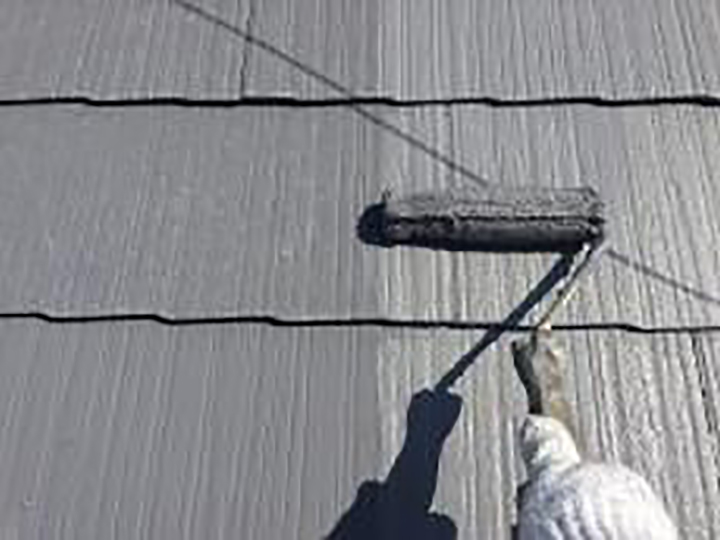 上塗りを行います。