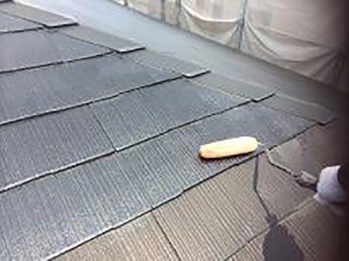 下塗りを行います。