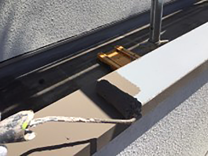 笠木仕上げ1回目を行います。