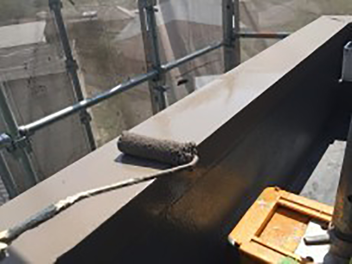 笠木仕上げ2回目を行います。