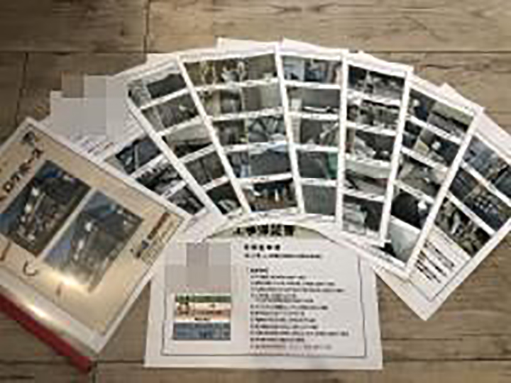 塗替えログポースを贈呈しました。<br />
工事の履歴をしっかり残し、資産価値の向上へ！