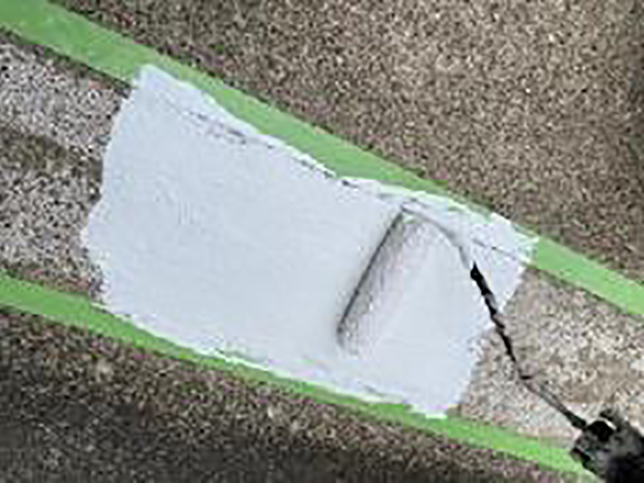 駐車場白線仕上げ1回目を行います。