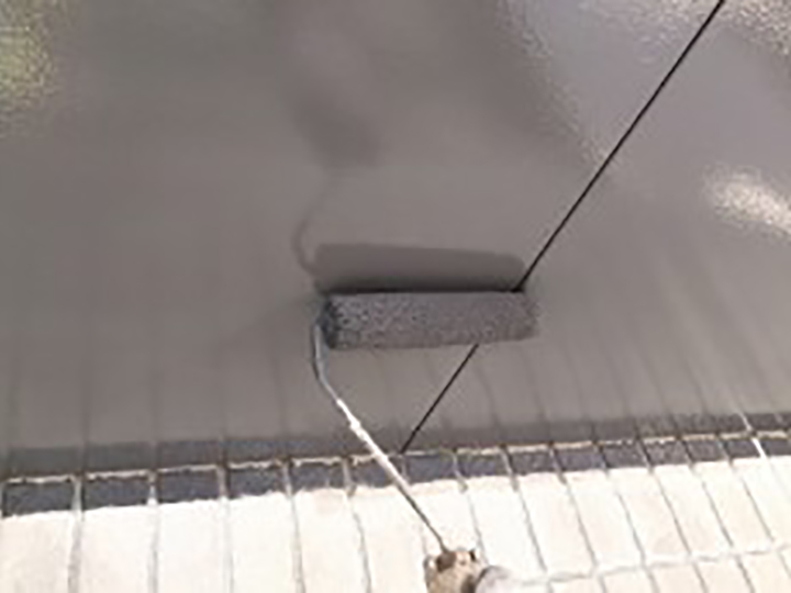 鋼製上裏部仕上げ2回目を行います。